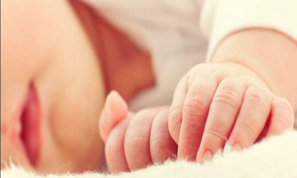 Λάρισα: Αυτή είναι η δραματική ιστορία πίσω απ’ το νεκρό βρέφος