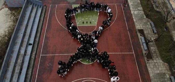 Συμβολική κίνηση πένθους από τους μαθητές του ΕΠΑΛ Καλαμπάκας