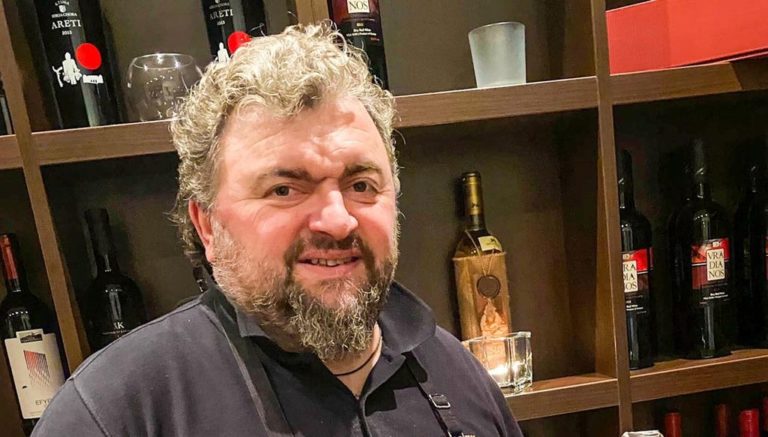 Θρήνος: Έφυγε αιφνίδια από τη ζωή ο Οιχαλιώτης επιχειρηματίας Κώστας Πέτσας