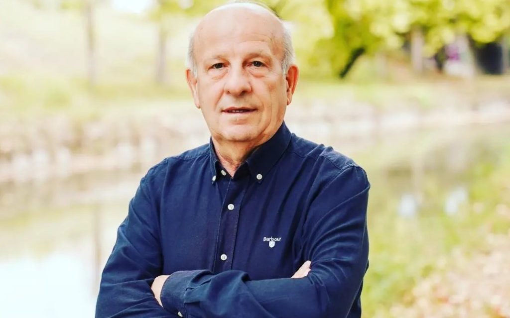 Αλλαγή σελίδας με ρεαλισμό 