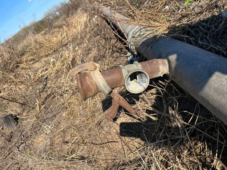 Άγνωστοι ρήμαξαν και πάλι το δίκτυο άρδευσης της Βασιλικής