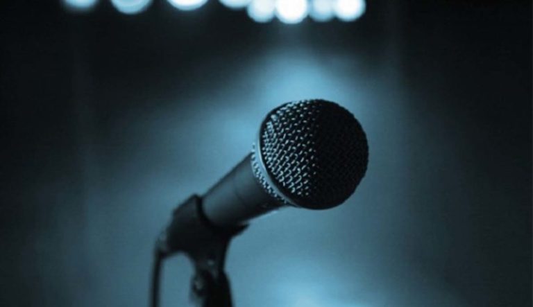 Έμφραγμα υπέστη γνωστός νεαρός τραγουδιστής στη Λάρισα