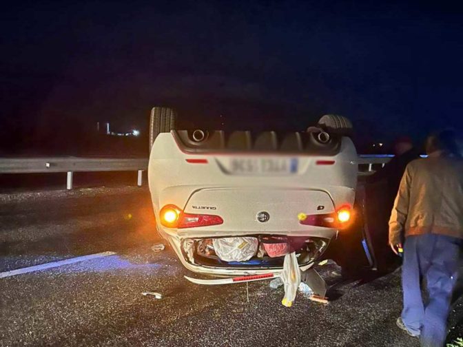 Φοβερό τροχαίο στην ε.ο. Καλαμπάκας – Τρικάλων – Ντεραπάρισε αυτοκίνητο (φωτό)