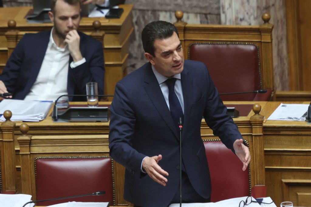 Κώστας Σκρέκας στη Βουλή: Το νερό ήταν και παραμένει δημόσιο αγαθό