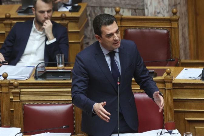 Κώστας Σκρέκας στη Βουλή: Το νερό ήταν και παραμένει δημόσιο αγαθό