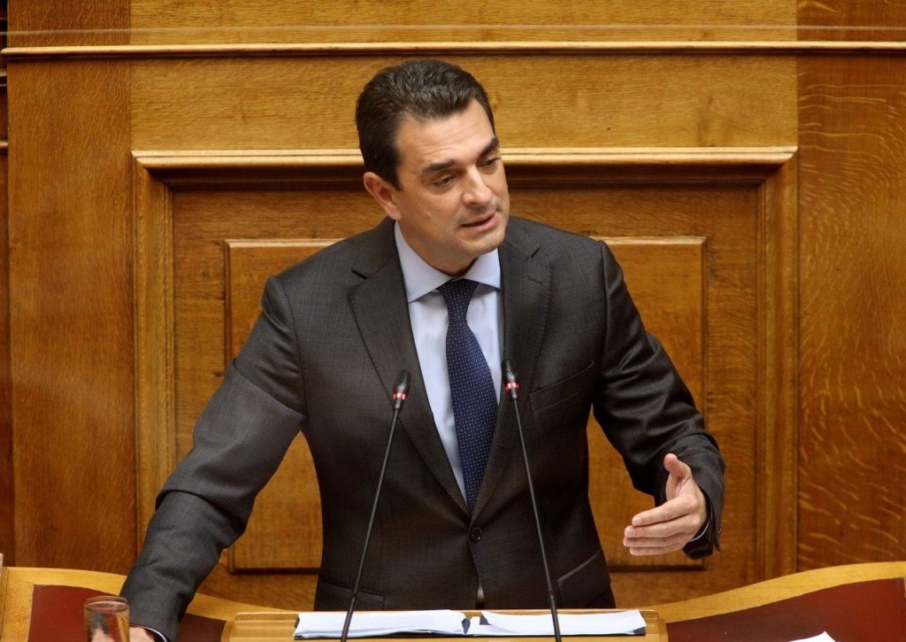 Κώστας Σκρέκας: Στη Μύκονο θα εφαρμοστεί ο νόμος – Η Πολιτεία δεν εκβιάζεται