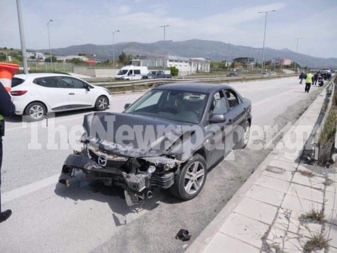 Βόλος: Σφοδρή σύγκρουση δύο αυτοκινήτων