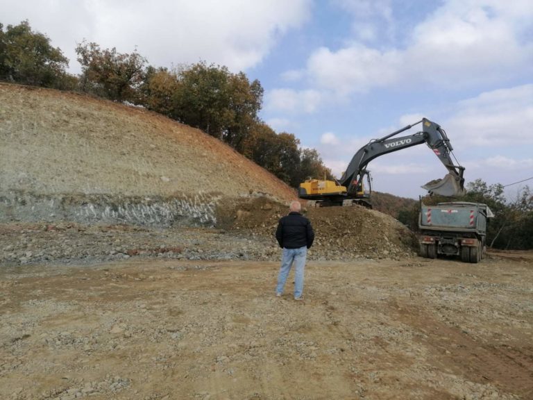 Το δρόμο από Βλαχάβα προς Φλαμπουρέσι βελτιώνει η Περιφέρεια Θεσσαλίας