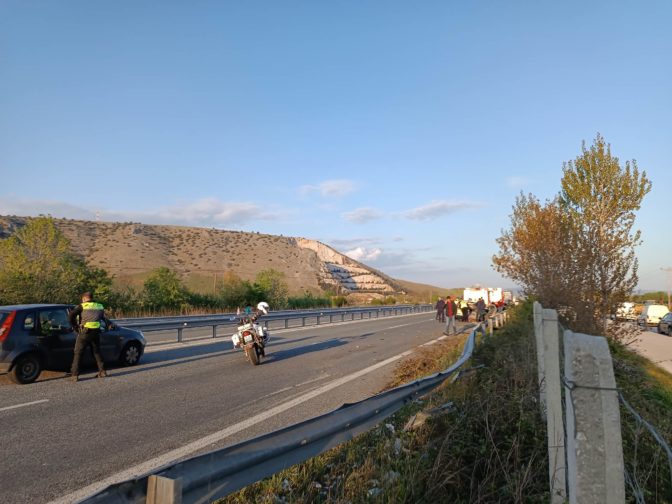 Νεκρό ζευγάρι σε δυστύχημα στα Τρίκαλα (φωτό)