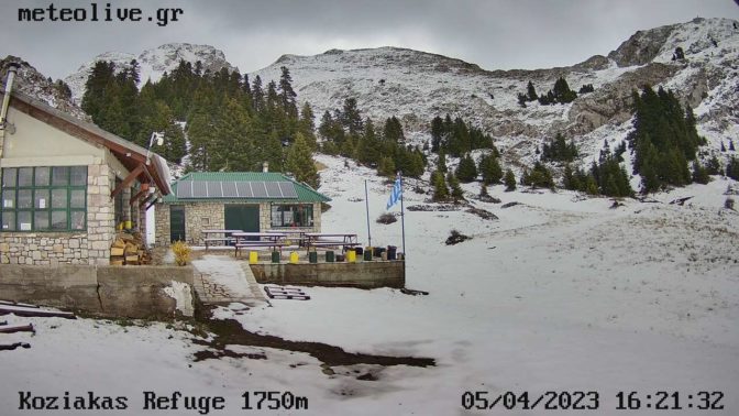 Φρέσκο χιόνι στον Κόζιακα