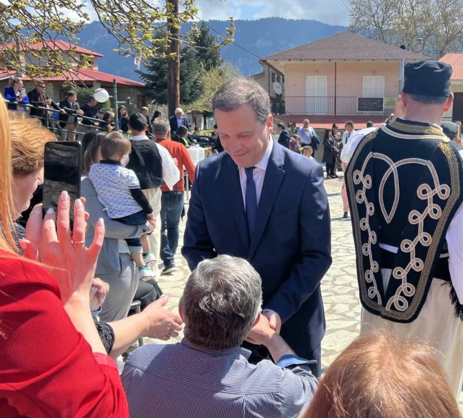 Θανάσης Λιούτας: Ημέρες Μεγάλων Εορτών – Ημέρες που πανηγυρίζουν οι ναοί μας - Ημέρες που γεμίζουν τα χωριά μας