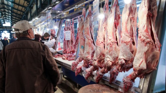 Συμβουλές στους καταναλωτές για την αγορά του Πασχαλινού οβελία