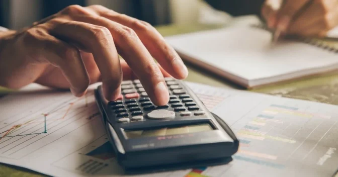 e- ΕΦΚΑ: Ποιοι εργαζόμενοι δικαιούνται επιστροφή ασφαλιστικών εισφορών