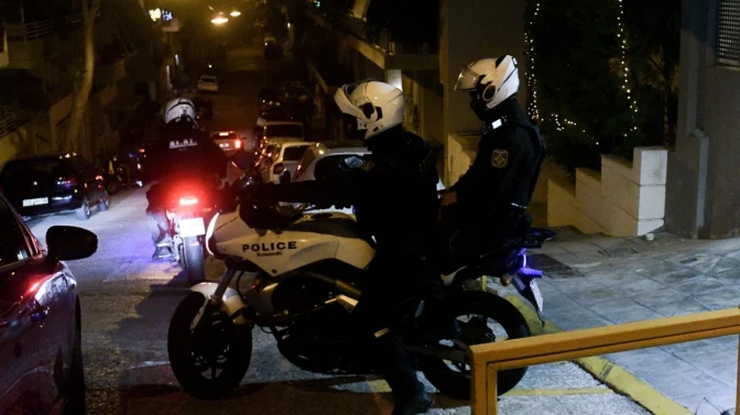 Πάτρα: Πορτιέρηδες χτύπησαν πελάτες στρατιωτικούς