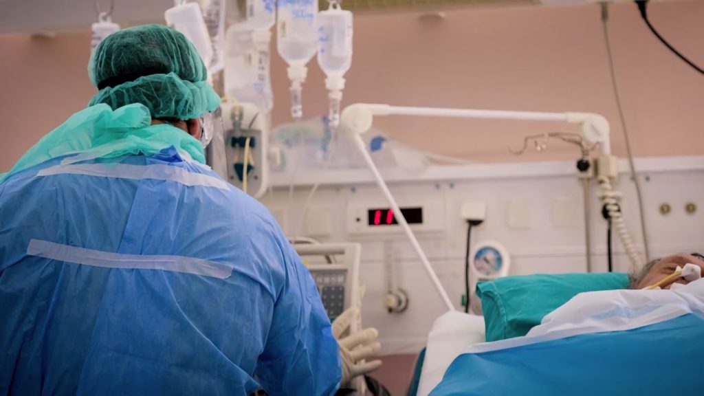 Τραγωδία στα Τέμπη: Βγήκε από την εντατική του Πανεπιστημιακού η 20χρονη