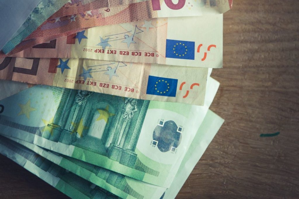 Επίδομα 1.000 ευρώ σε ανέργους – Ανακοινώθηκε παράταση ως 31/5