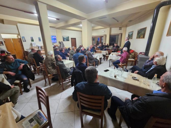 Τον πολιτικό των έργων Ηλία Βλαχογιάννη, υποδέχθηκε πλήθος πολιτών στα χωριά της Πύλης