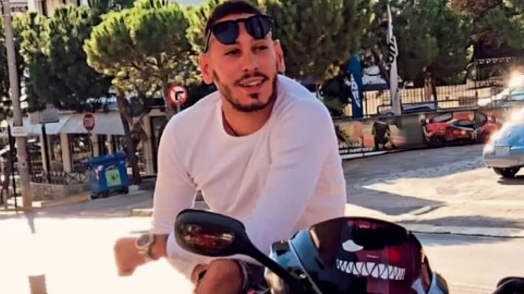 Άλιμος: Θρήνος για τον 28χρονο που σκοτώθηκε σε τροχαίο