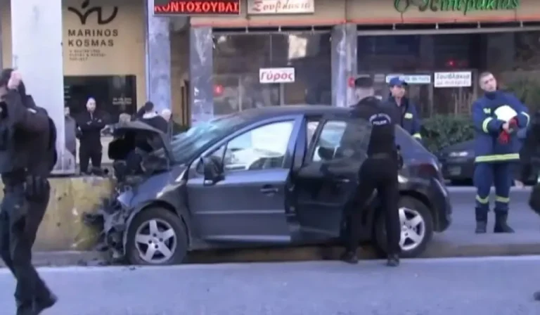 Νεκρός ο 30χρονος οδηγός από το τροχαίο στη Μεσογείων – Δύο τραυματίες