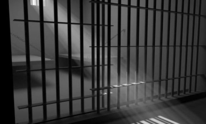 Βόλος: Μάνα προσπάθησε να περάσει στα κρατητήρια ηρωΐνη για τον γιο της!