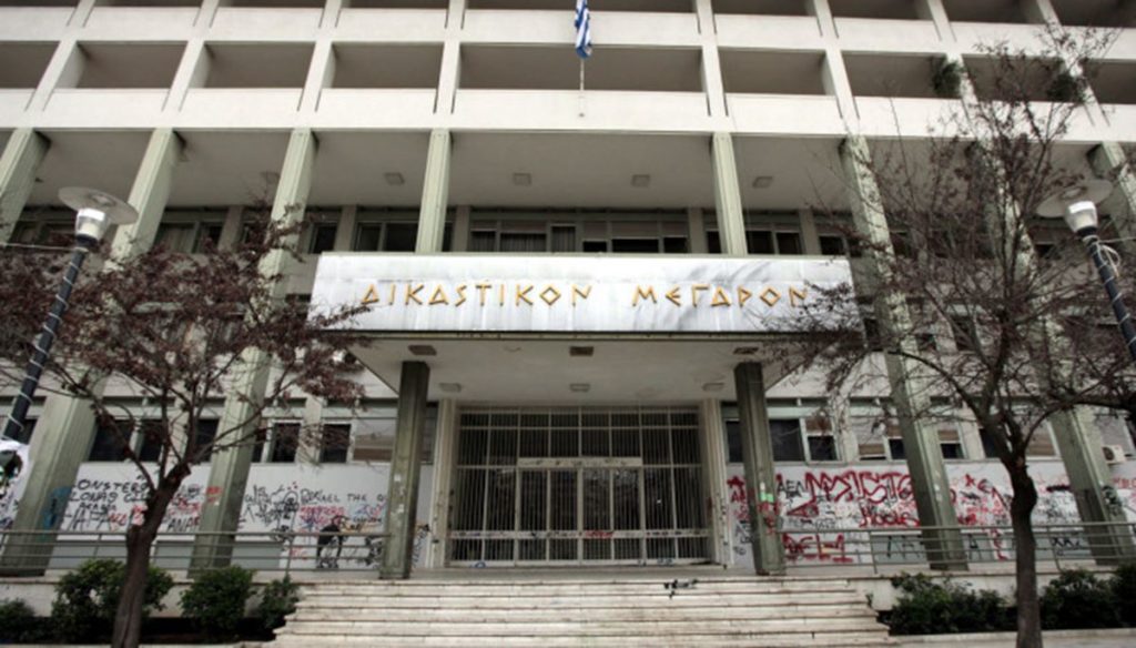 Τύρναβος: Ελεύθεροι με όρους οι ανήλικοι για τον βιασμό της 22χρονης