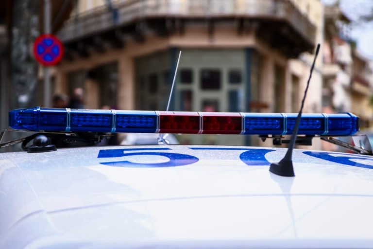 Λάρισα: Τον ξυλοκόπησαν και του άρπαξαν εκατοντάδες ευρώ - Δύο συλλήψεις