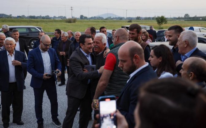 Λαός, παλμός σε πρωτόγνωρη συγκέντρωση για την ΝΔ από τον Κώστα Σκρέκα στη Φαρκαδόνα