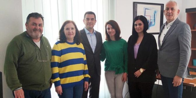 Επίσκεψη Κώστα Σκρέκα στην Διεύθυνση Πρωτοβάθμιας Εκπαίδευσης