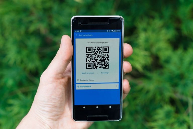 Πώς ένα QR Code μπορεί να αδειάσει τον λογαριασμό μας