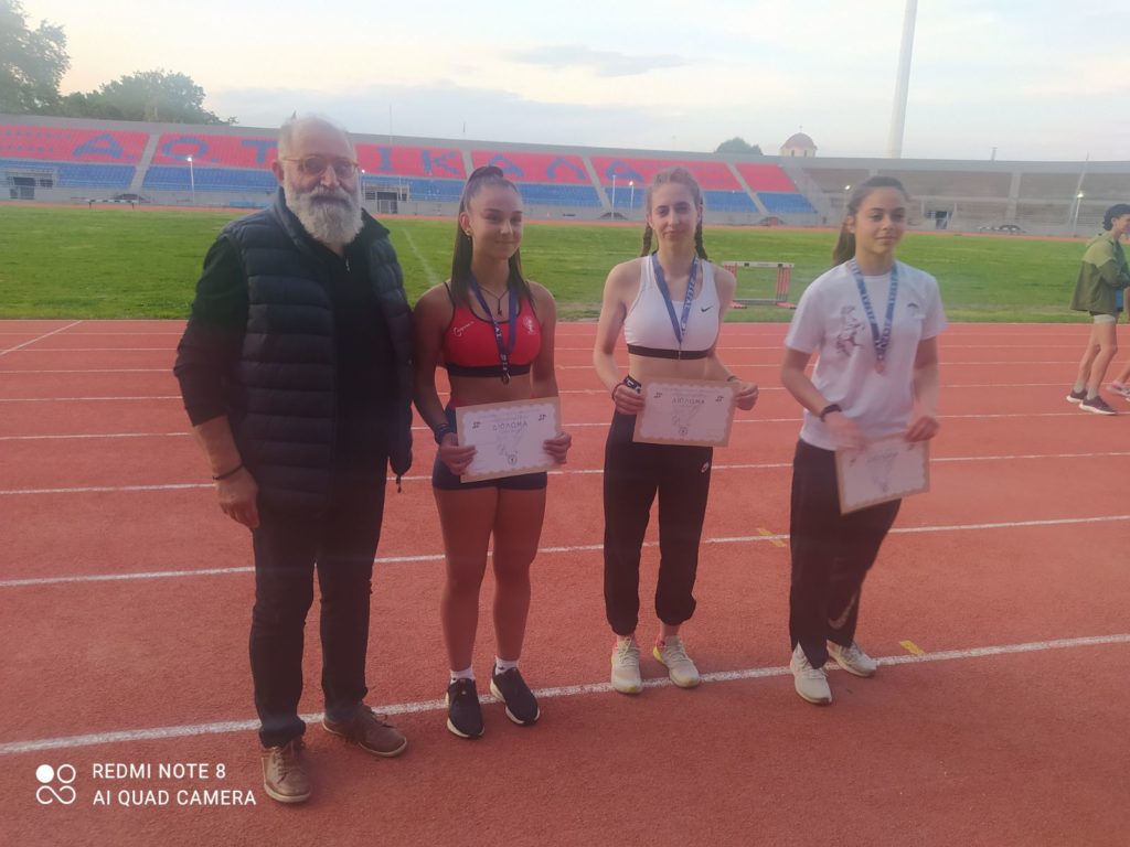 Εντυπωσιακή εμφάνιση αθλητών της ακαδημίας στίβου του Γ.Σ. Μουζακίου