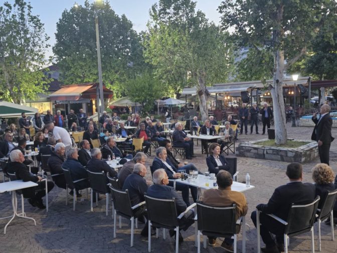 Εντυπωσιακή συγκέντρωση Βλαχογιάννη στη Φαρκαδόνα