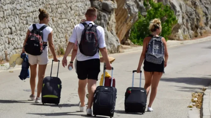 Πότε ξεκινούν οι αιτήσεις για τον κοινωνικό τουρισμό