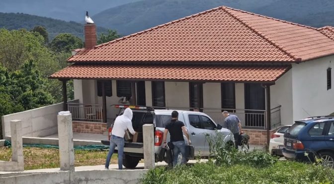 Παραμένει στη ΜΕΘ ο 8χρονος που είδε τον πατέρα να σκοτώνει τη μητέρα του και να αυτοκτονεί