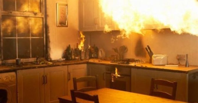 Βόλος: Διαμέρισμα τυλίχθηκε στις φλόγες