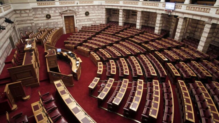 Ορκίζονται σήμερα οι τέσσερις νέοι βουλευτές Τρικάλων