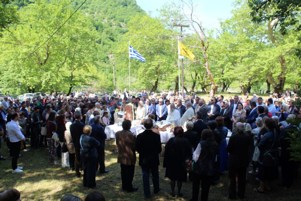 Τιμήθηκε το Άγιο Πνεύμα στο Βαθύρεμα Τρικάλων