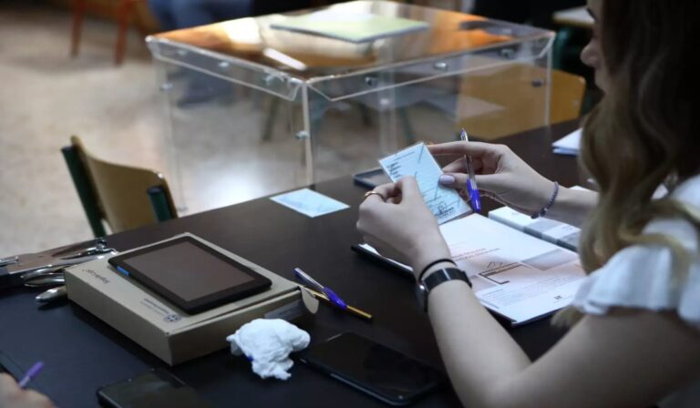 Αυτές είναι οι λίστες των κομμάτων στο ν. Τρικάλων