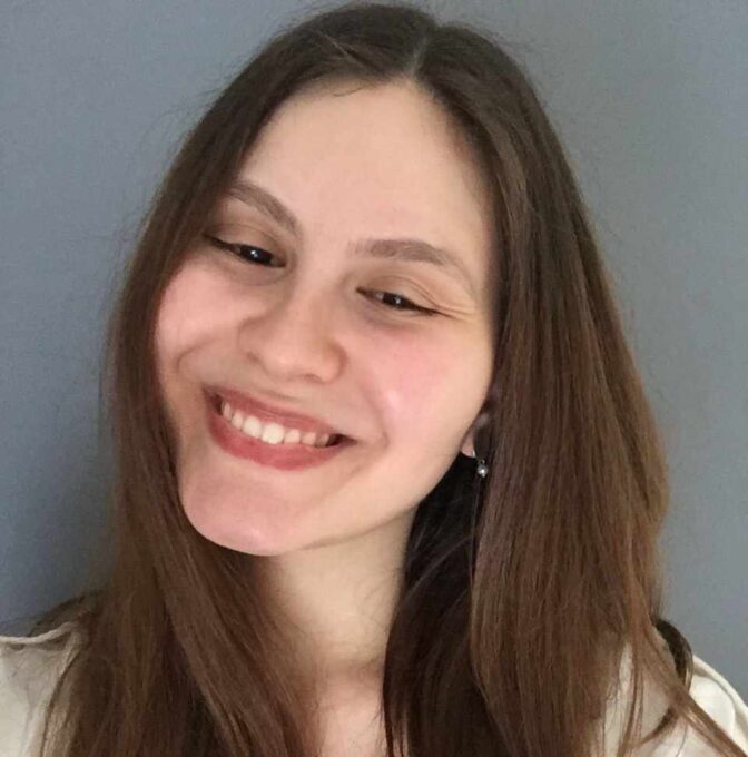 Τίνα Καραούλη – «Έλαμψε» με την επιτυχία της και …φεύγει για Ιατρική!