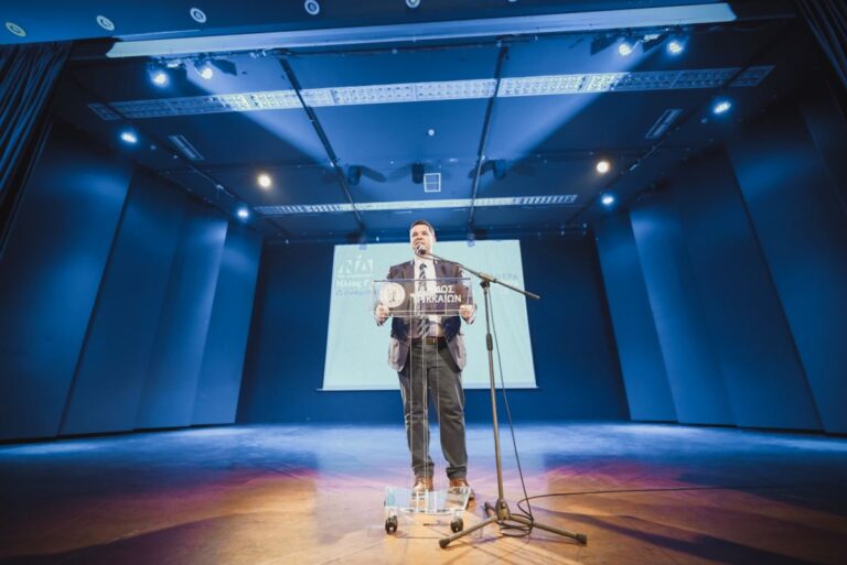 Ο Θανάσης Κοντογεώργης αναλαμβάνει Υφυπουργός παρά τω Πρωθυπουργώ