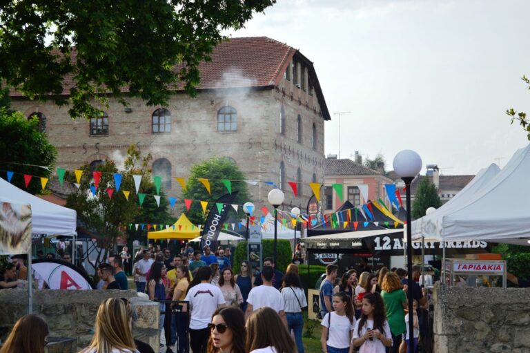 Ξεκινάει χωρίς συναυλίες σήμερα το Street Food Festival στα Τρίκαλα