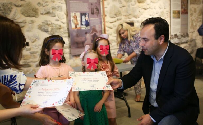 Βραβεύσεις και χαμόγελα για τις «Λαζαρίνες» από τον Δήμο Τρικκαίων