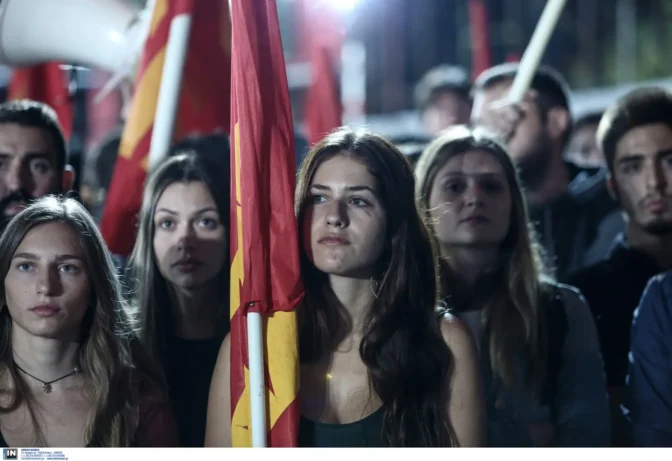 Μήνυμα αγωνιστικής αισιοδοξίας της ΚΝΕ και του ΚΚΕ στους υποψήφιους των πανελλαδικών εξετάσεων