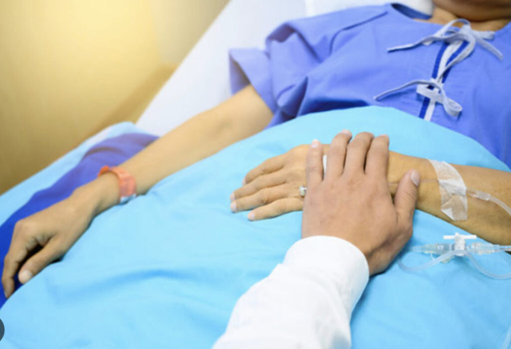 Σε σοβαρή κατάσταση στο ΠΓΝΛ ένας 24χρονος μετά από τροχαίο στη Λάρισα