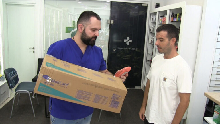 Μια κίνηση προσφοράς με ουσία από τον φαρμακοποιό Βασίλη Τσιούτσια