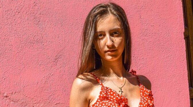 Αυτή είναι η 20χρονη Βολιώτισσα που σκοτώθηκε πέφτοντας πάνω σε βράχο με ηλεκτρικό ποδήλατο