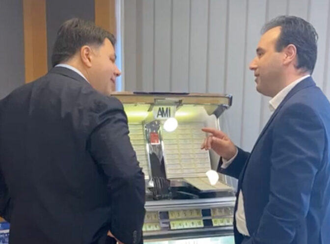 Τζουκ Μποξ και στην Αθήνα για τον Δημήτρη Παπαστεργίου