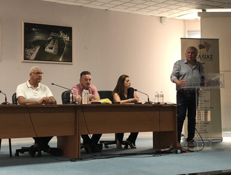 Τρικαλινοί αυτοδιοικητικοί στην ημερίδα της ΠΕΔ για τις αλλαγές στις εκλογές της 8ης Οκτωβρίου