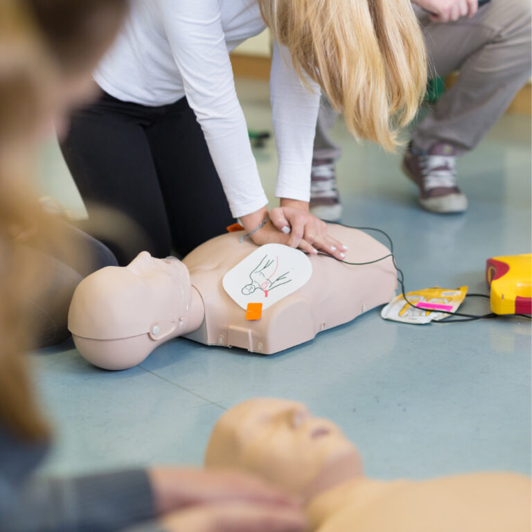 Σεμινάριο πρώτων βοηθειών στη Λυγαριά