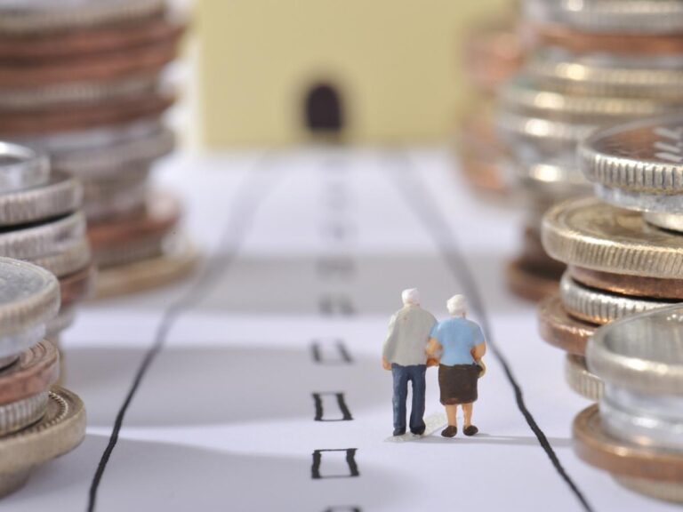 Σύνταξη για 300.000 οφειλέτες με νέα ευνοϊκή ρύθμιση (πίνακες)