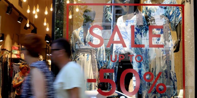 Ξεκινούν από Δευτέρα οι θερινές εκπτώσεις στα Τρίκαλα